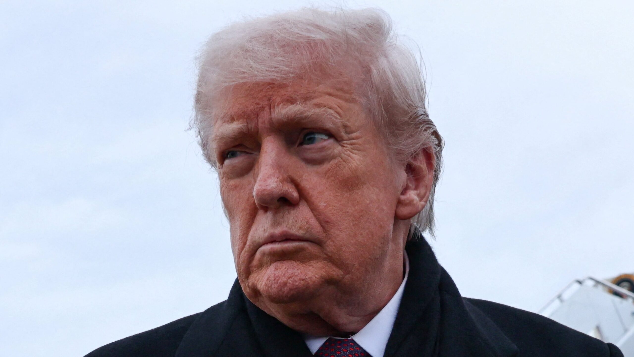 Трамп объяснил свою вспышку гнева на интервью плохой погодой
